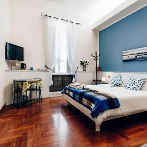 la-casa-del-sole-a-mergellina-naples.hotels-amalfi.com/