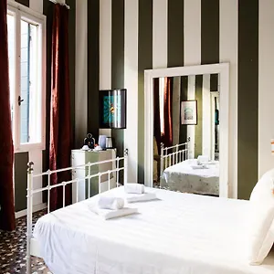 palazzo-rosa-venice.hotelinveneto.com/
